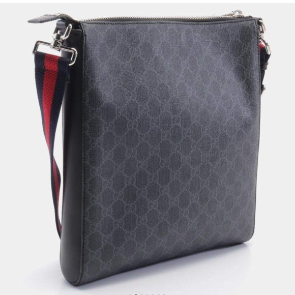 Gucci Messenger Bag Authentic - Picture 2 of 2